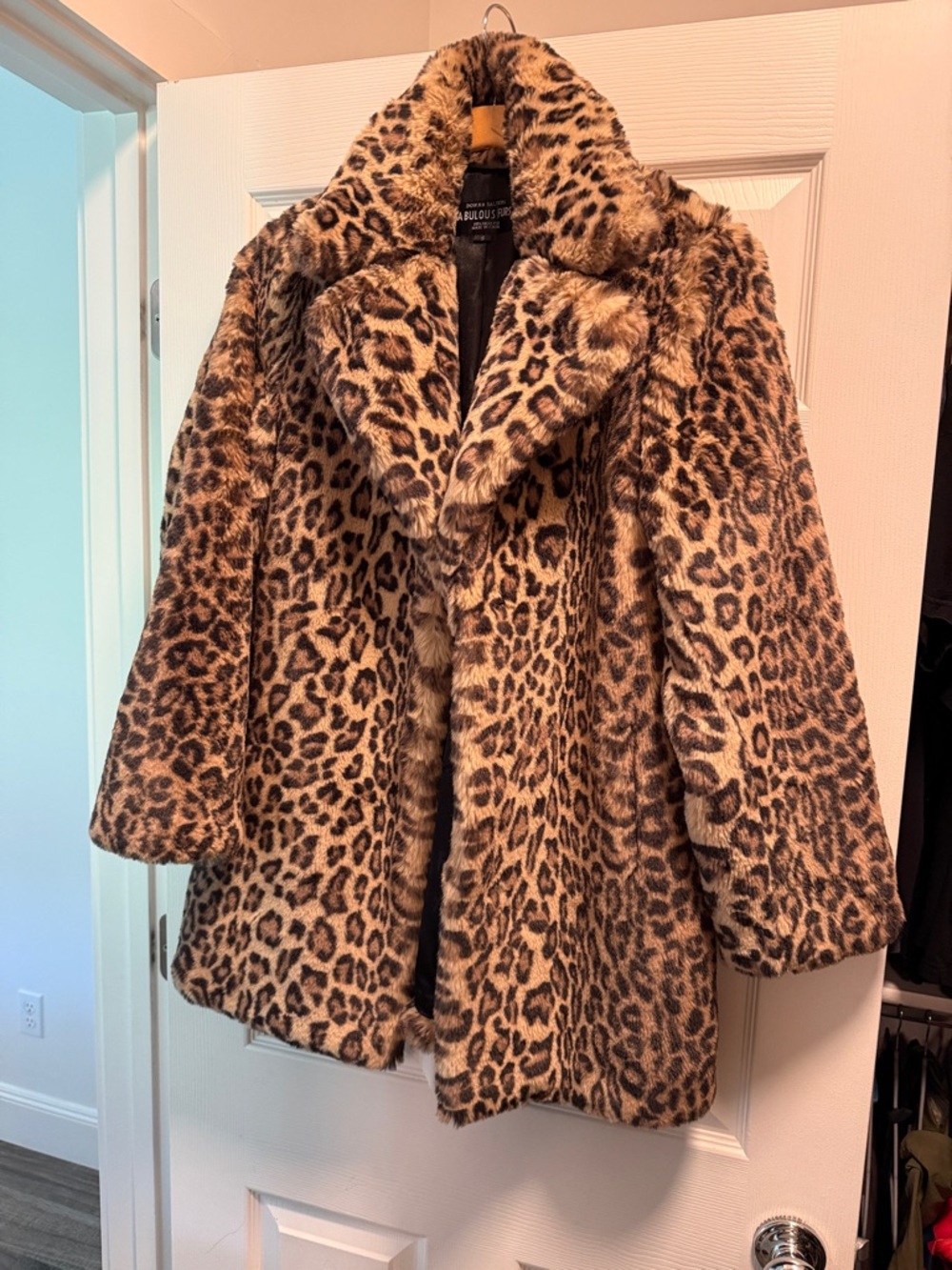 Donna Salyers Fabulous Furs Women’s Le Mink Leopard Jacket Small
